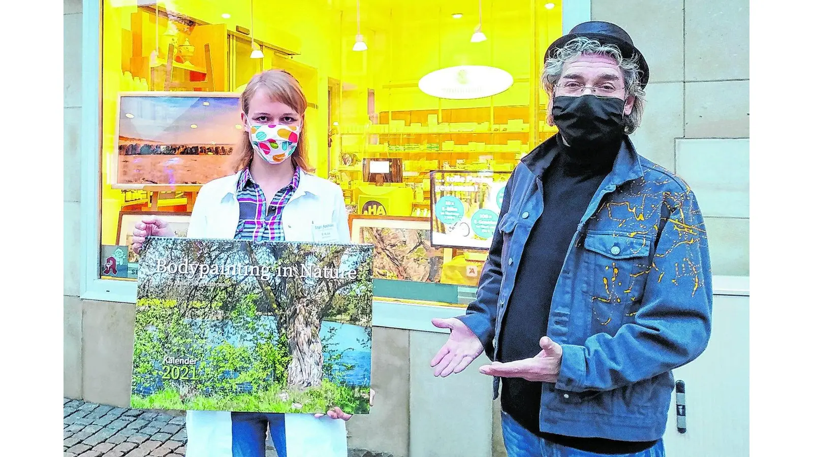 Bodyart im Schaufenster (Foto: ste)