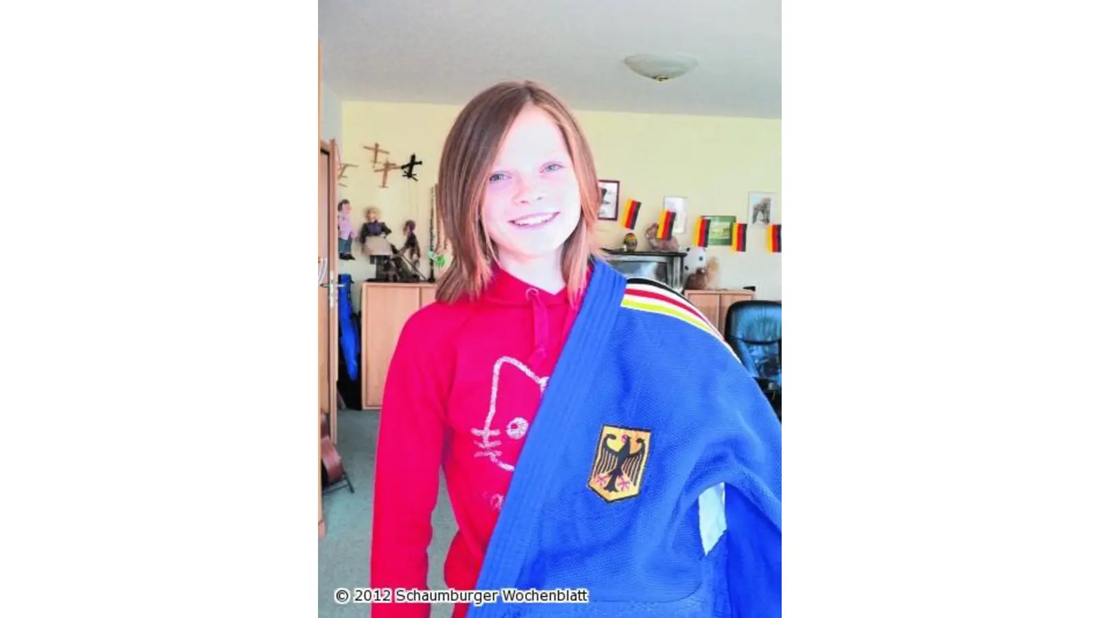Mit dem Bundesadler an der Jacke am Start (Foto: al)
