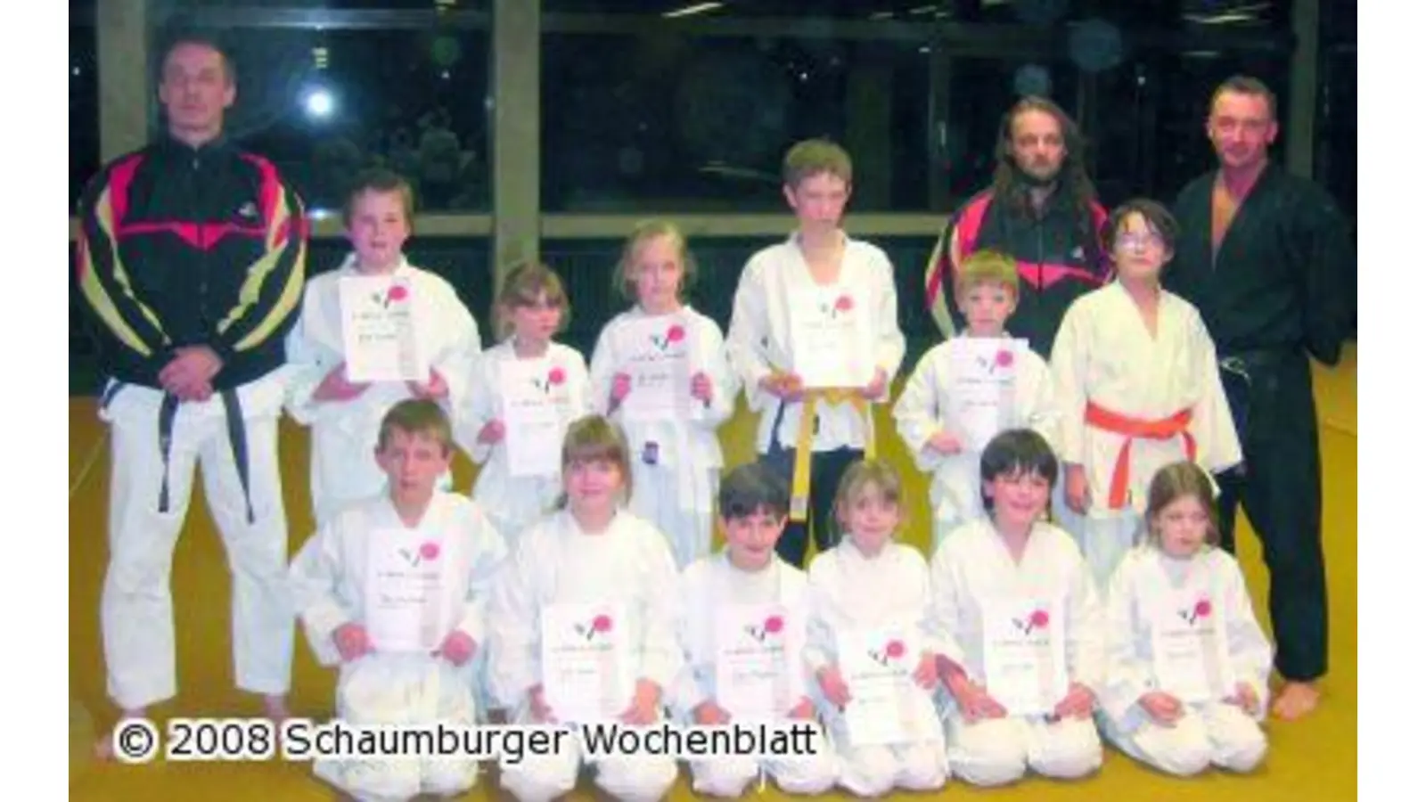 Prüfung in der Kinderabteilung (Foto: ste)