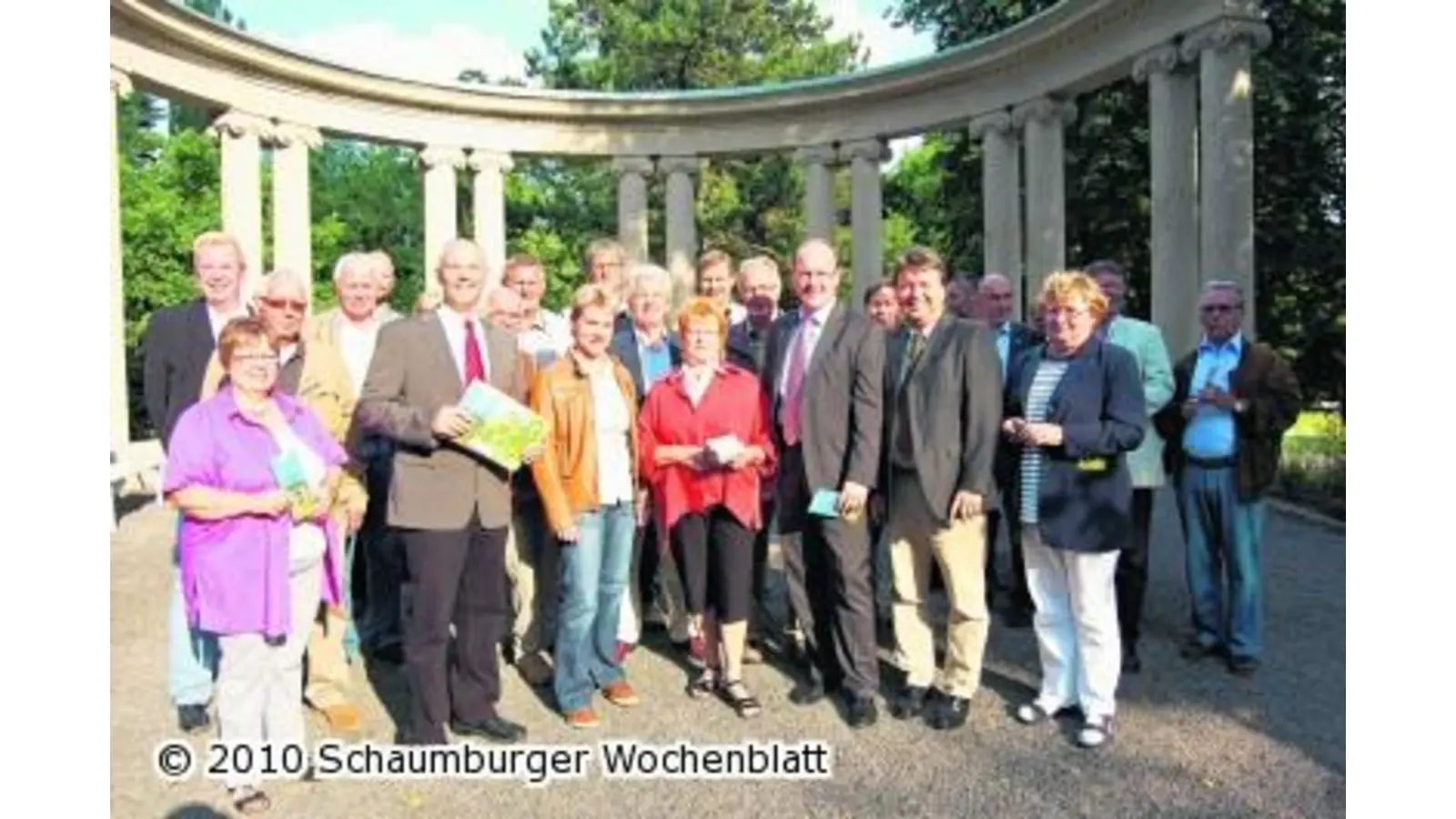 SPD-Kreistagsfraktion besichtigt Tuffsteinquelle (Foto: red)
