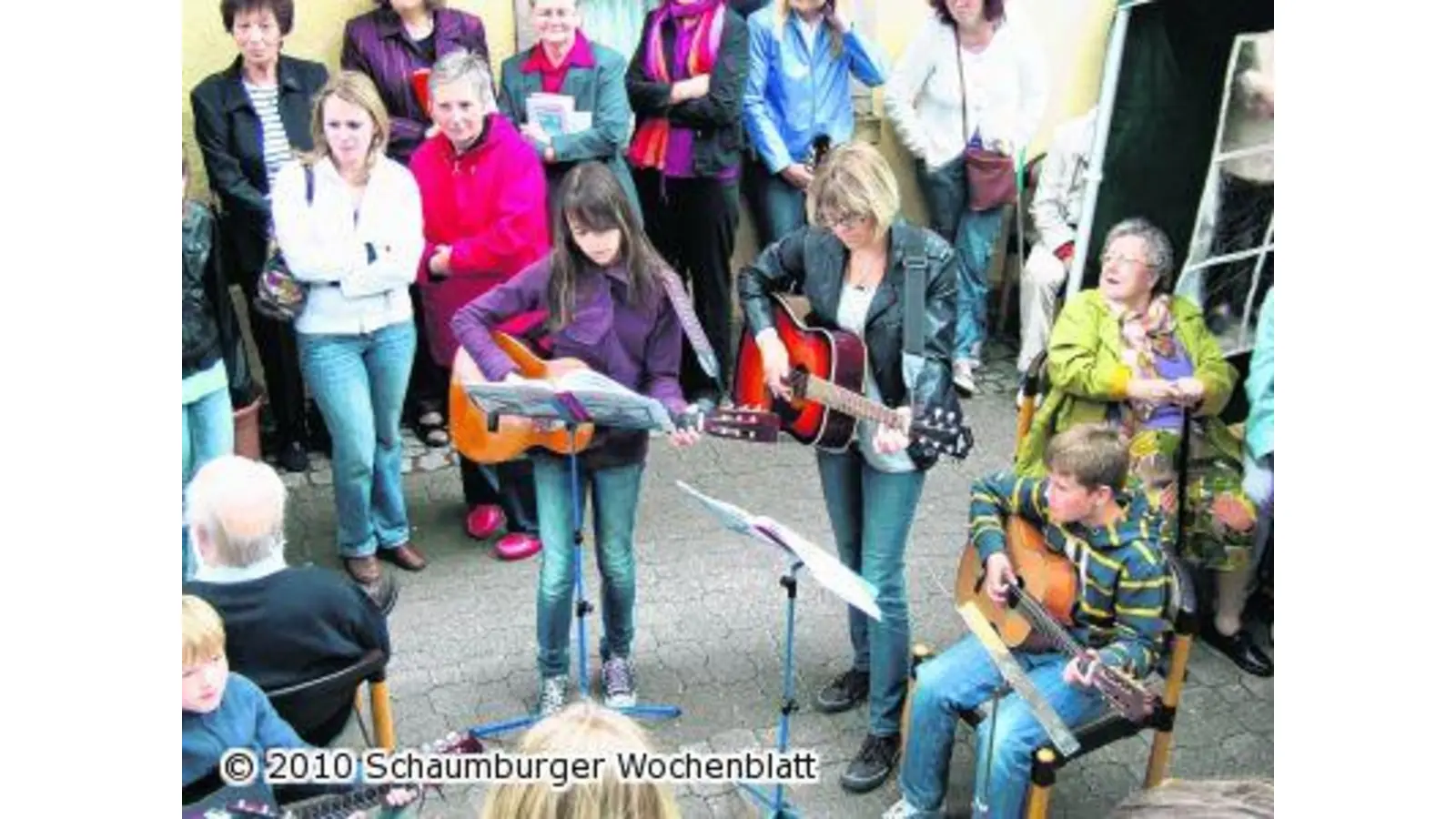 Friedliches Bild unter Eschen (Foto: tt)
