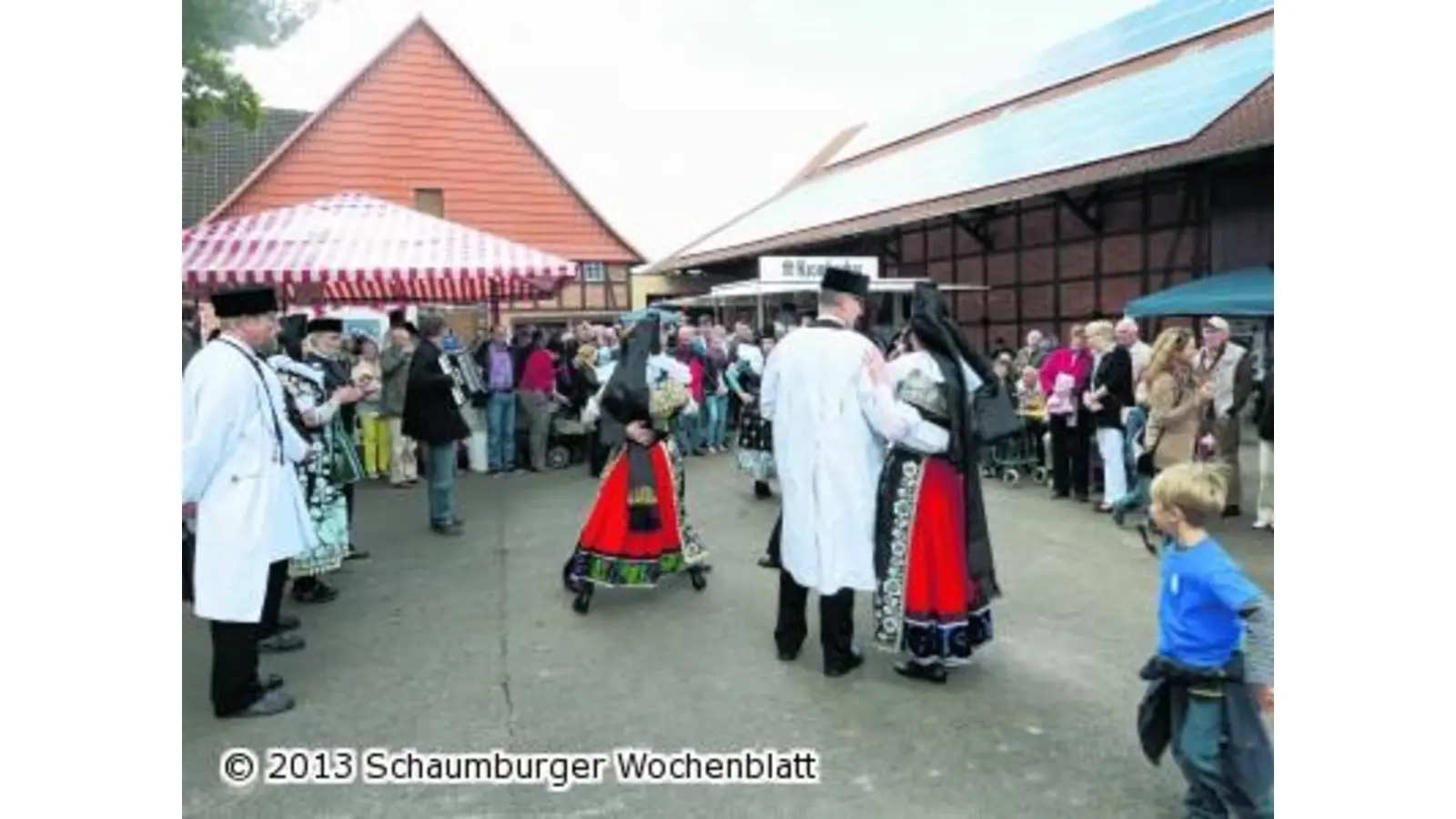 Streichelzoo und Trachten (Foto: pd)