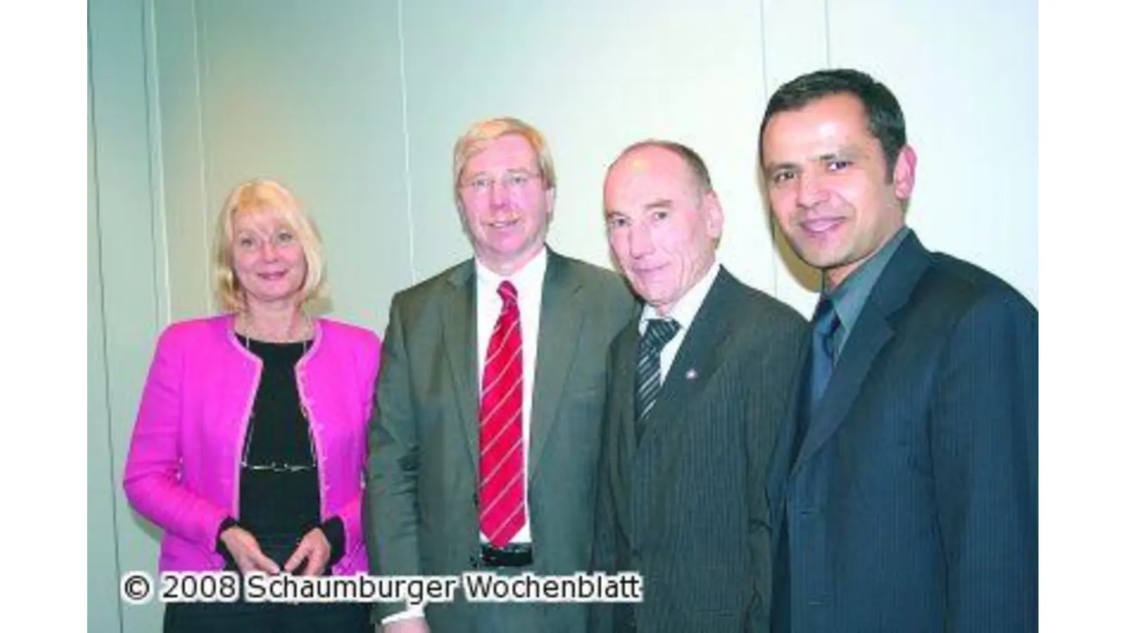 Für die Retter nur einen kleinen Schritt weiter (Foto: ih)