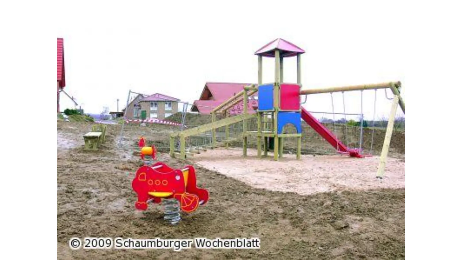 Bau des Spielplatzes geht weiter (Foto: ste)