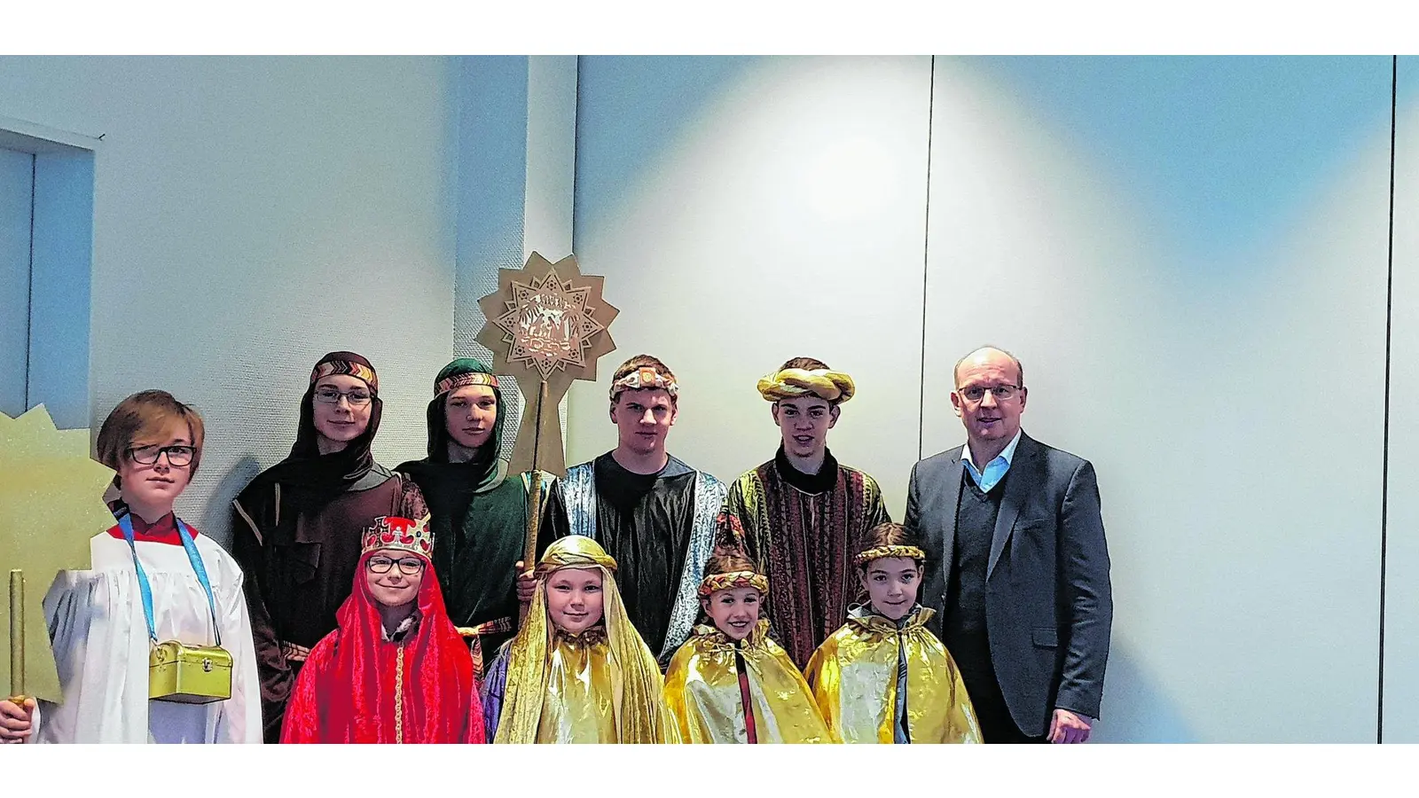 Besuch der Sternsinger im Kreishaus Stadthagen (Foto: jb)