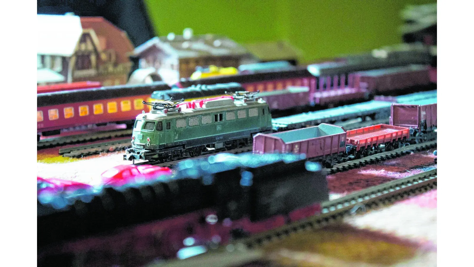 Festhalle verwandelt sich in ein Modellbahn-Paradies (Foto: gr)