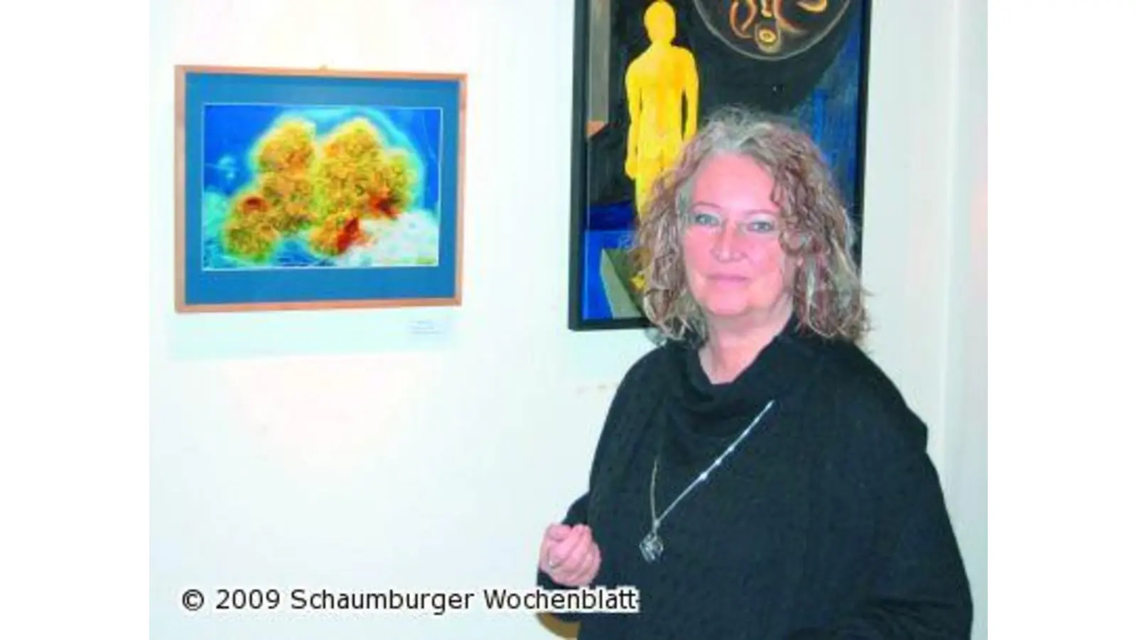 Aquarelle und Fotografien schmücken die Wandelhalle (Foto: red)