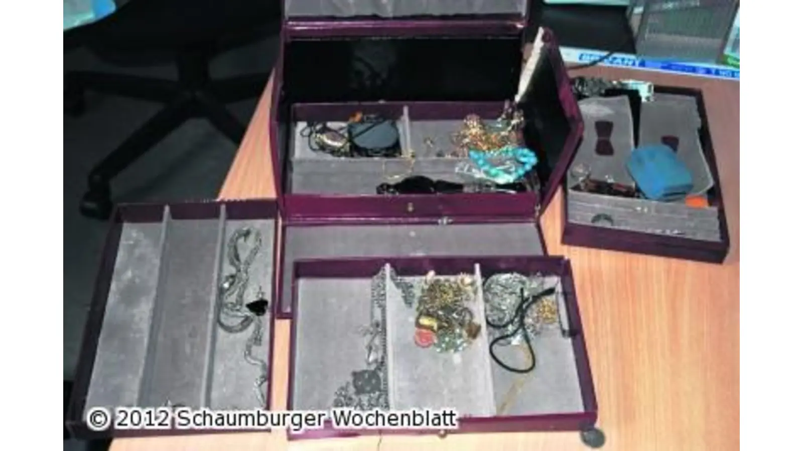 Die Polizei schlägt kurz nach der Tat zu (Foto: hb)