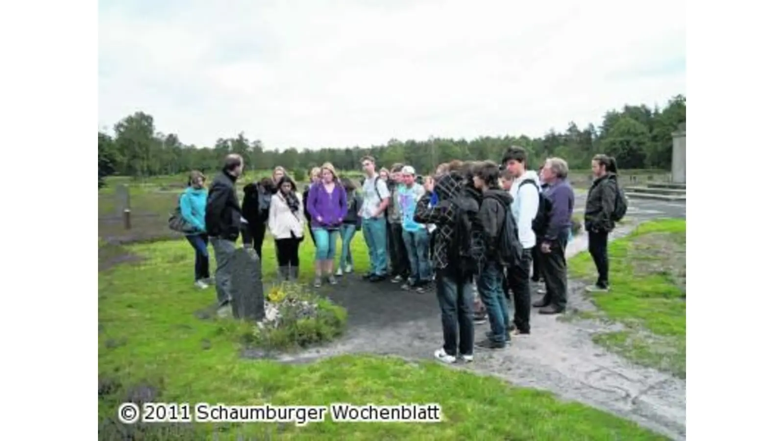 Schüler besuchen die Gedenkstätte (Foto: ro)