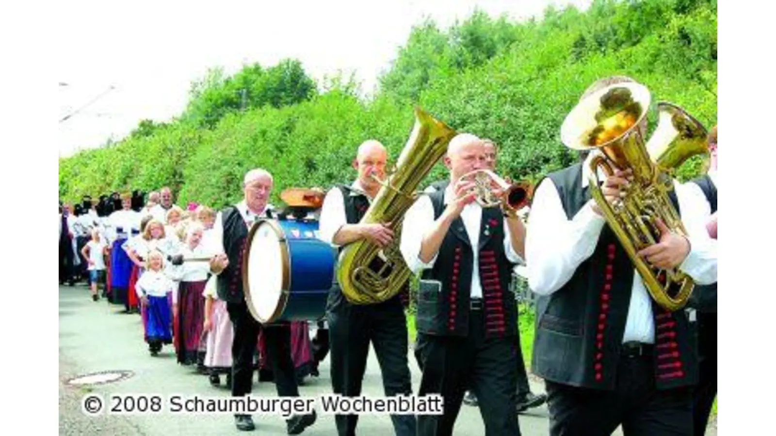 Erntebauer wird mit Kutsche abgeholt (Foto: red)