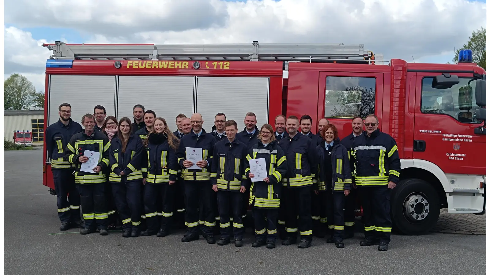 Die drei erstplatzierten Gruppen aus dem Auetal. (Foto: Kreisfeuerwehr Schaumburg)