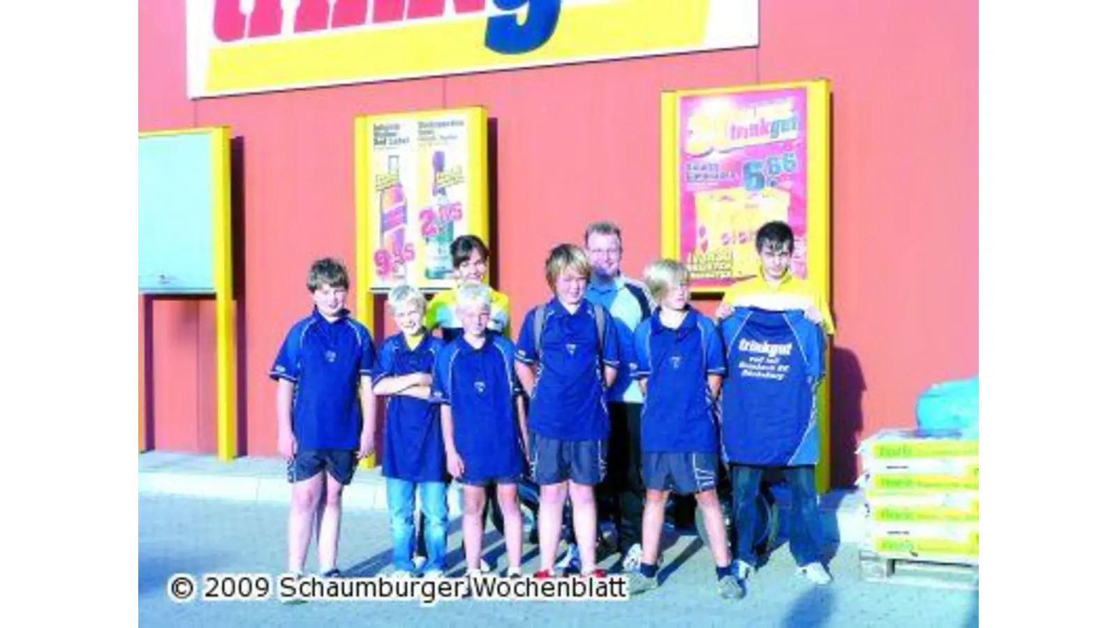 Neue Trikots für Jugend (Foto: red)