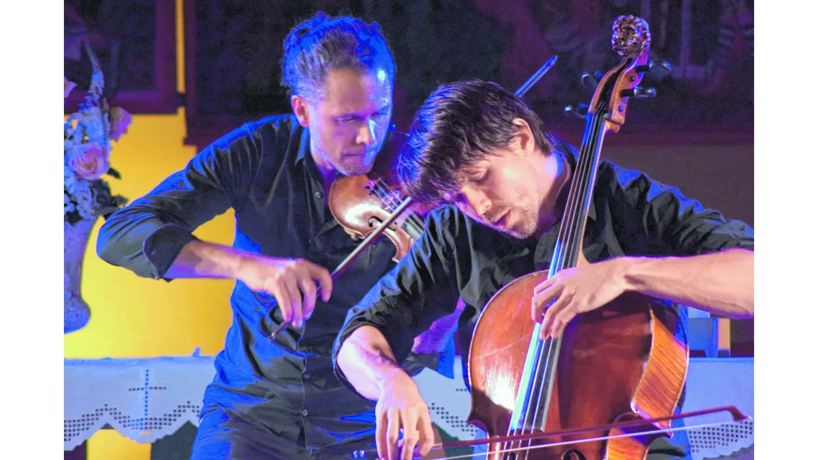 Wiener Duo begeistert mit Geige und Cello (Foto: red)