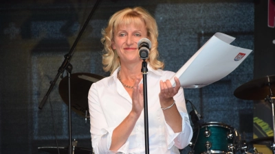 Bürgermeisterin Andrea Lange wird mit dabei sein, wenn es am 1. Juli im Rathaus heißt: „Politisches Speed-Dating” für Frauen. (Foto: ste)