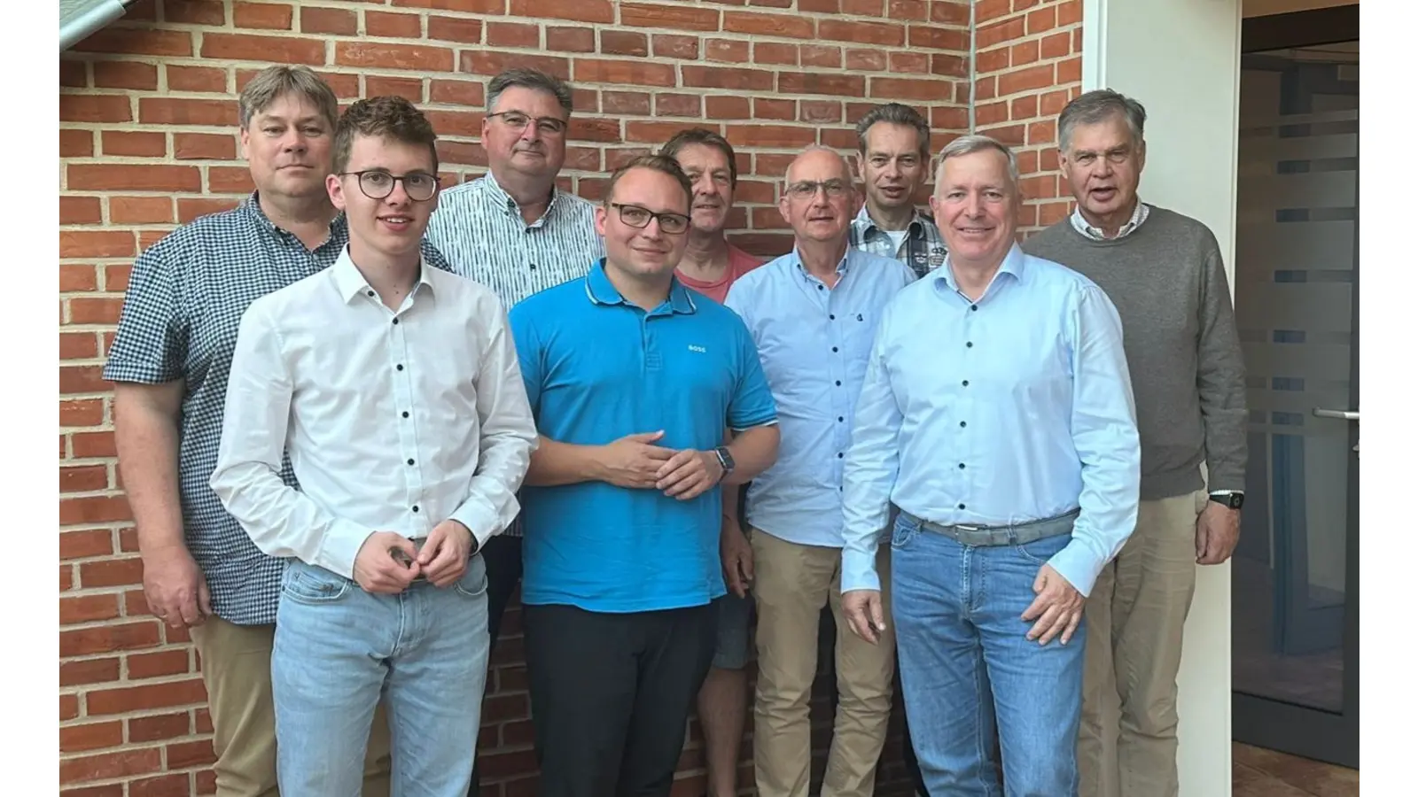 Das neugewählte Vorstandsteam der CDU Rodenberg: Marc Steege (v. li.), Jannik Haschke, Olaf Mielke, Malte Lückert, Klaus-Peter Onken, Carsten Schulz, Joachim Stürck, Ralf Schubart, Hubertus Robitzsch. (Foto: privat)