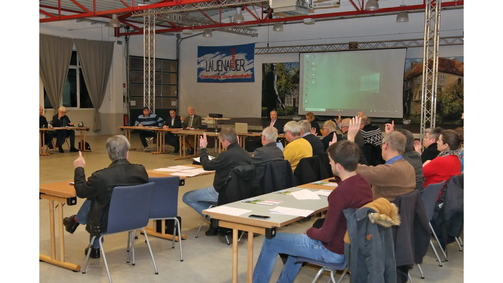 Der Rat der Samtgemeinde Rodenberg beschließt mit großer Mehrheit eine Erhöhung des Essengeldes in den Kindergärten.  (Foto: Borchers, Bastian)