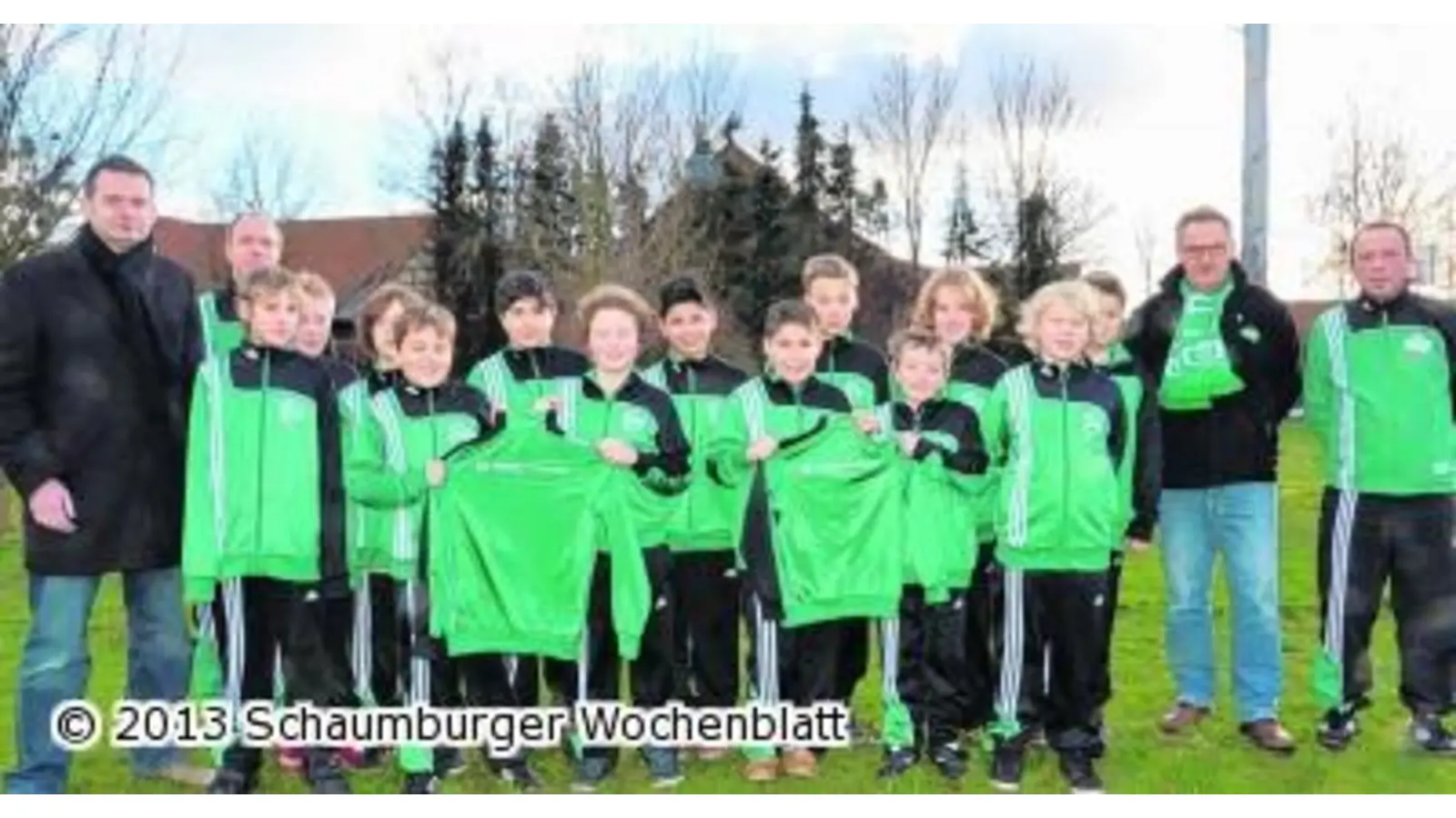 In neuen Trainingsanzügen zum Wettkampf (Foto: bt)