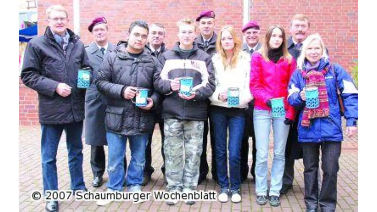 Schüler der Schule Am Schlosspark sammeln wieder für Kriegsgräber (Foto: wtz)