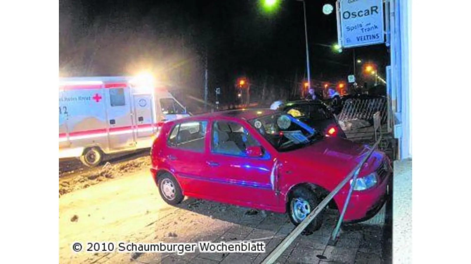 Hauswand stoppt Polo (Foto: hb)