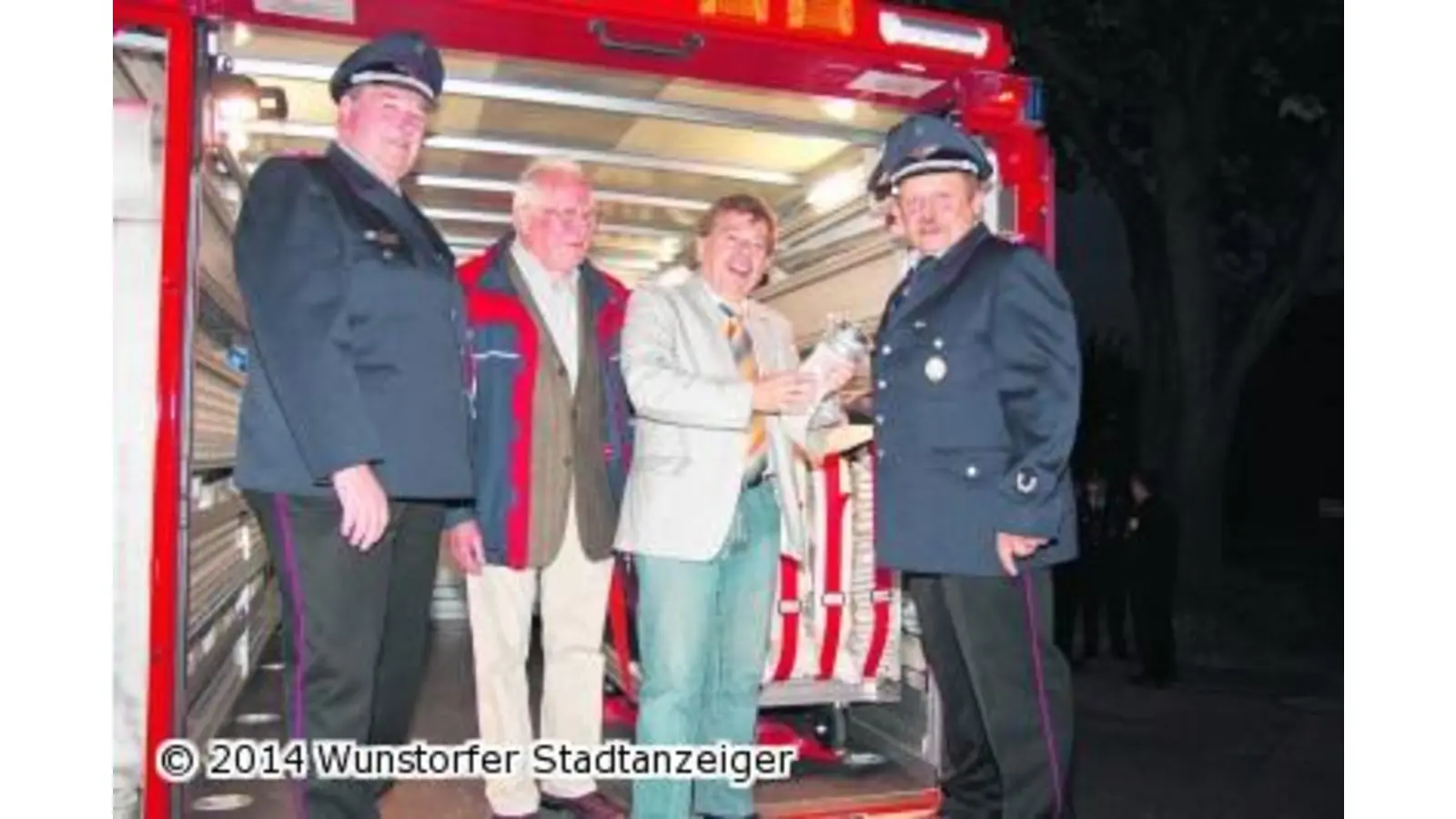 Gerätewagen-Logistik offiziell übergeben (Foto: gi)
