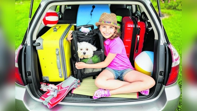 Summer holiday, Travel - family ready for the travel for summer vacation (Foto: em)