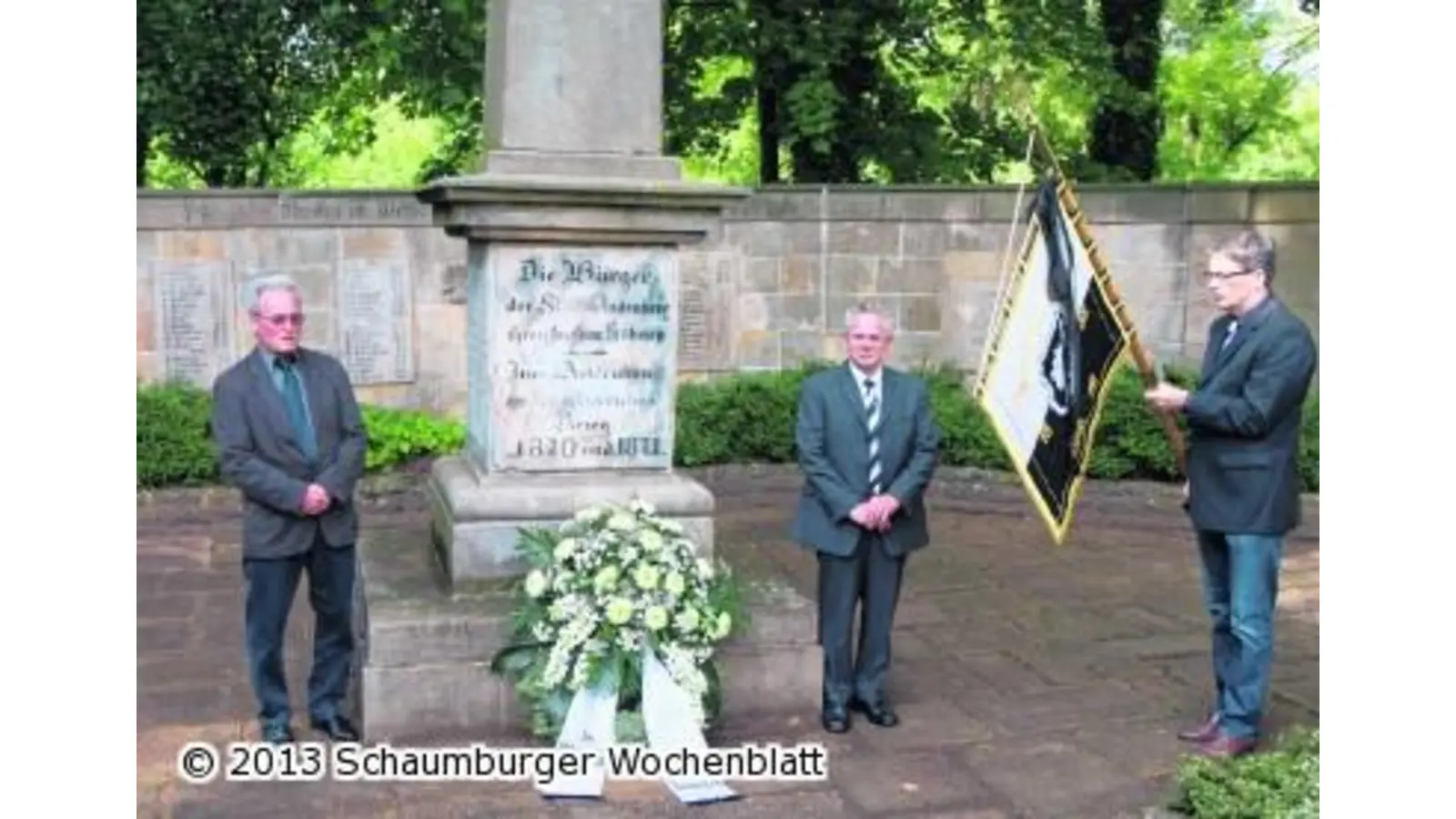 Sportler gedenken der Verstorbenen (Foto: bb)