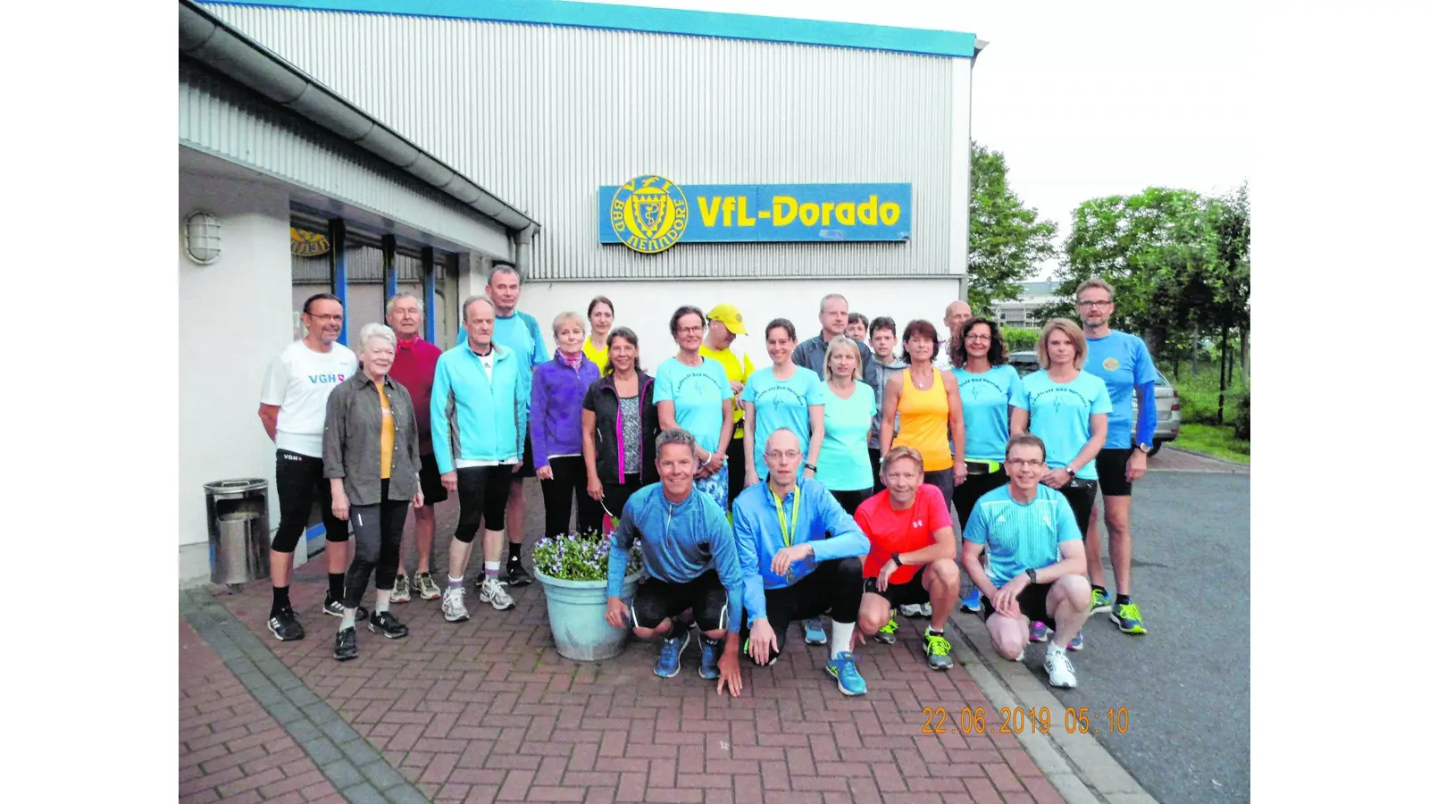 Mit malerischem Sonnenaufgang (Foto: jb)