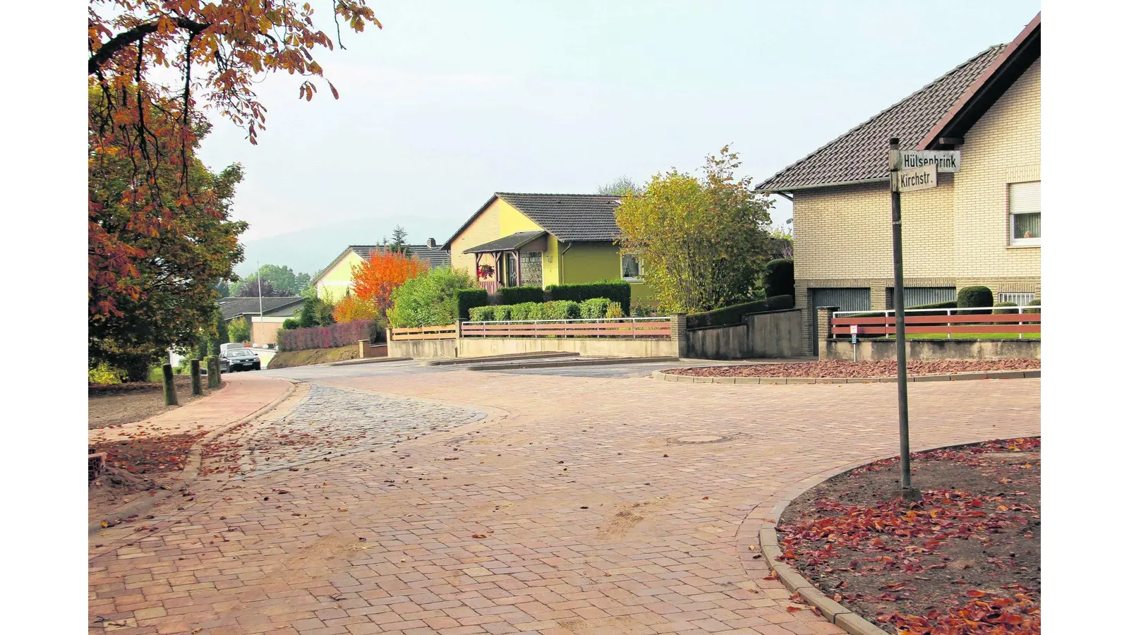 Die Rolfshäger Kirchstraße ist jetzt fertig (Foto: red)