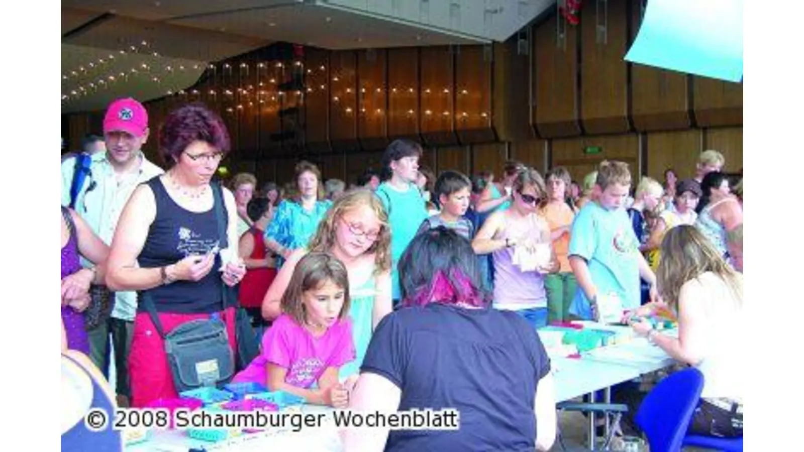 Andrang an sieben Tischen riesengroß (Foto: ste)