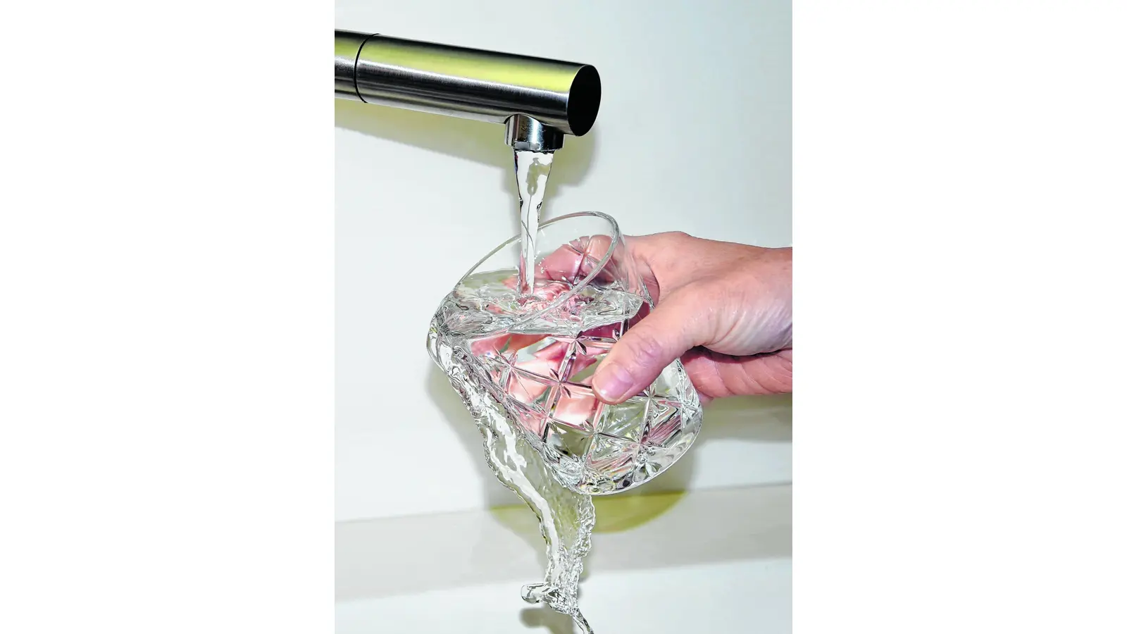 Viel Wasser trinken lautet die Formel für ein gesundes Leben (Foto: red)