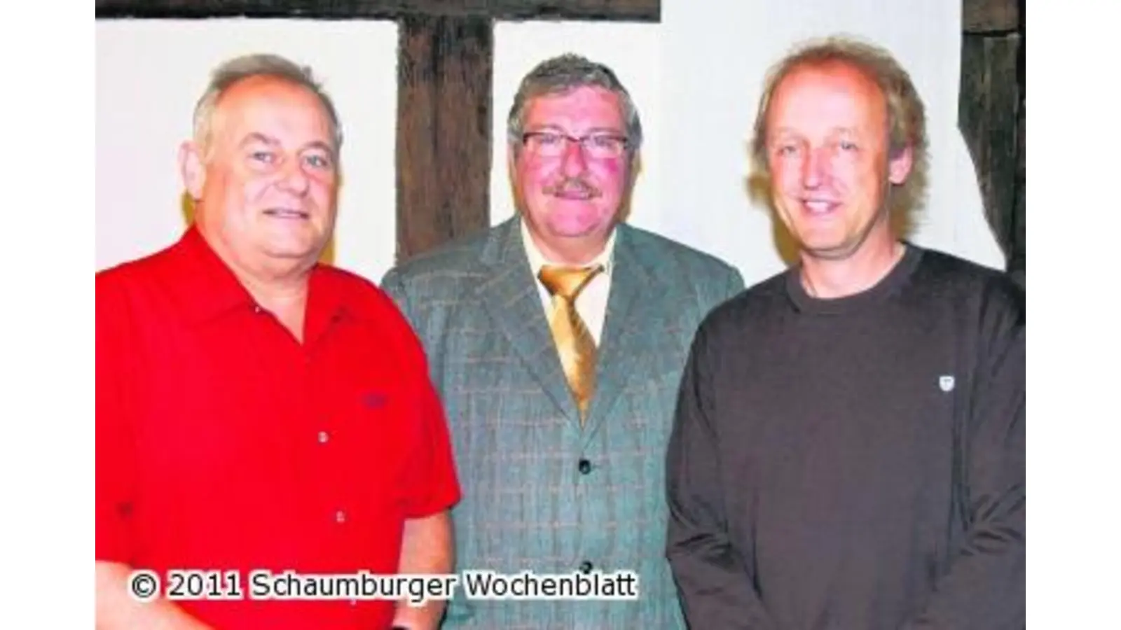 Kandidaten für den Gemeinderat stehen (Foto: wtz)