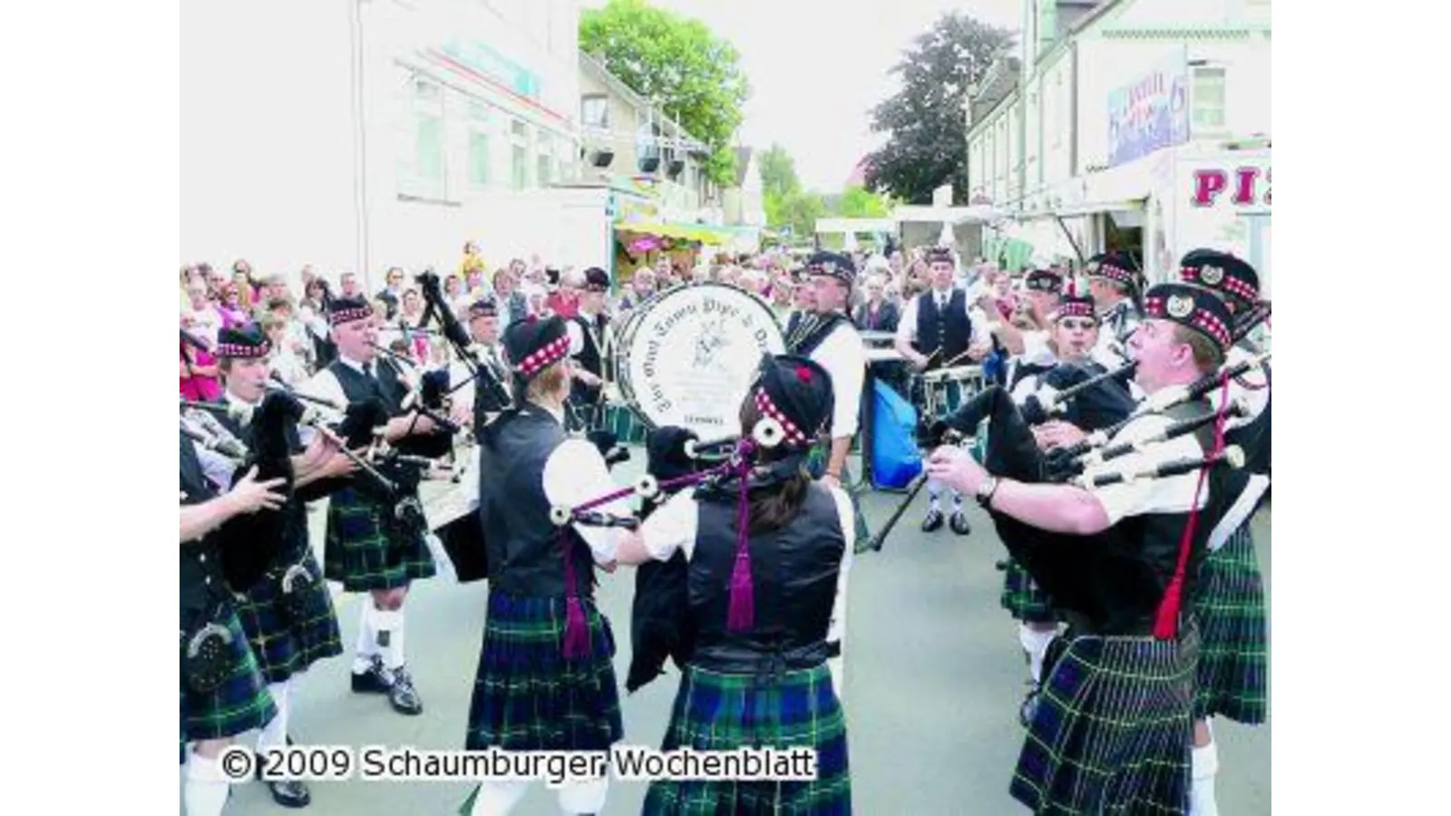 Dicke Seifenblasen in den Himmel (Foto: al)
