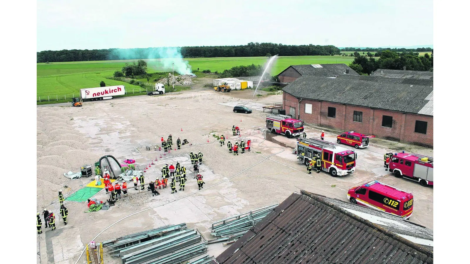 Großübung der mit 100 Kräften bei Neukirch (Foto: gi)
