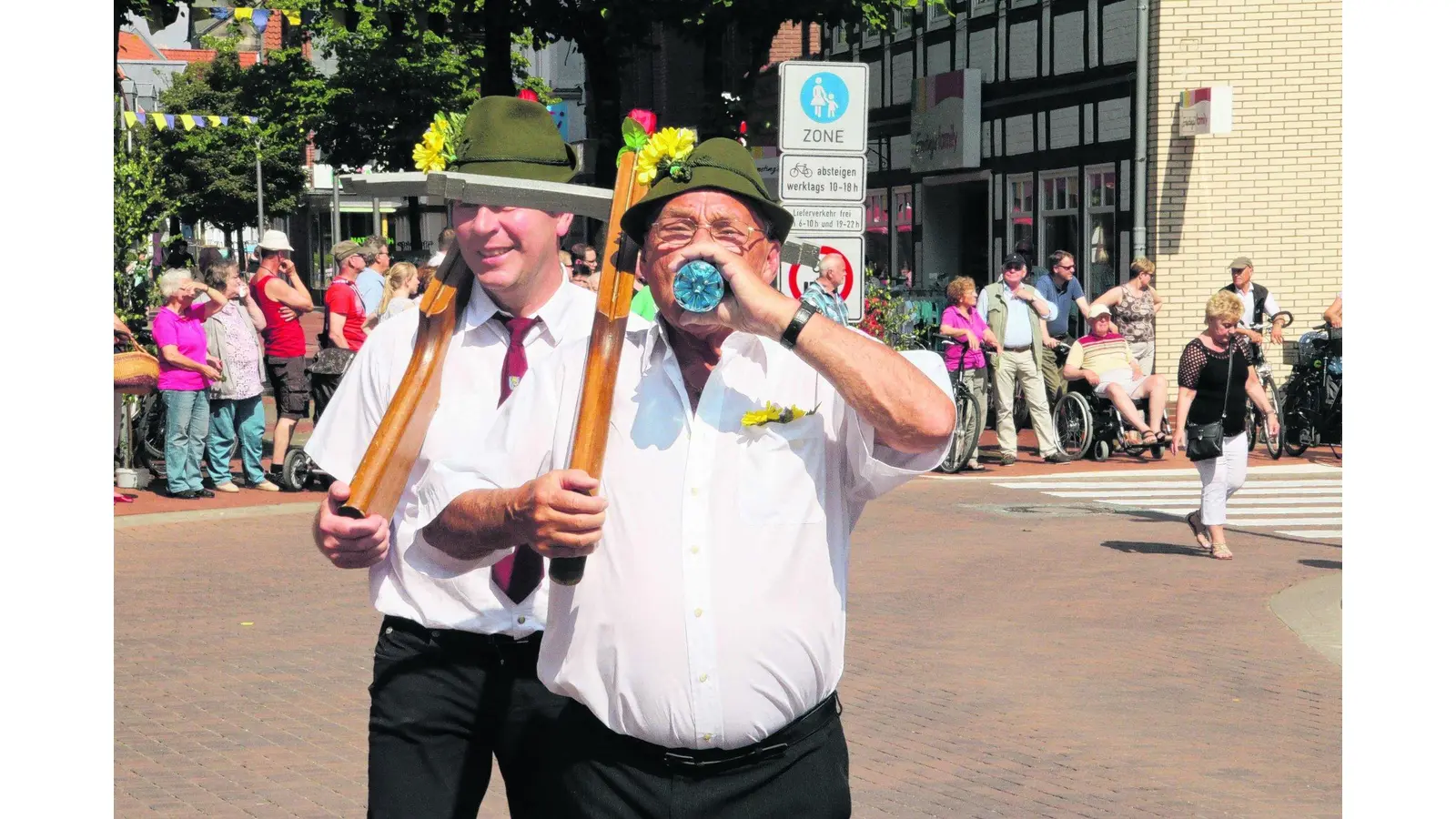 Traumhaftes Festumzugswetter (Foto: gi)