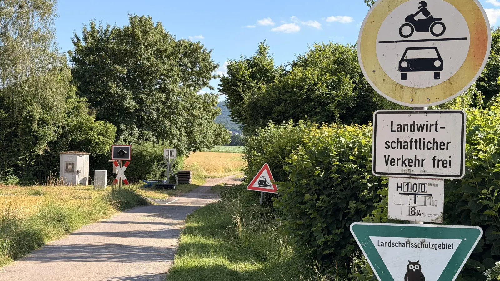 Am Bahnübergang Gut Echtringhausen werden die Ampeln über das Stellwerk Hess. Oldendorf gesteuert. Die Technik gilt als veraltet und muss spätestens 2031 abgeschaltet werden. (Foto: ste)