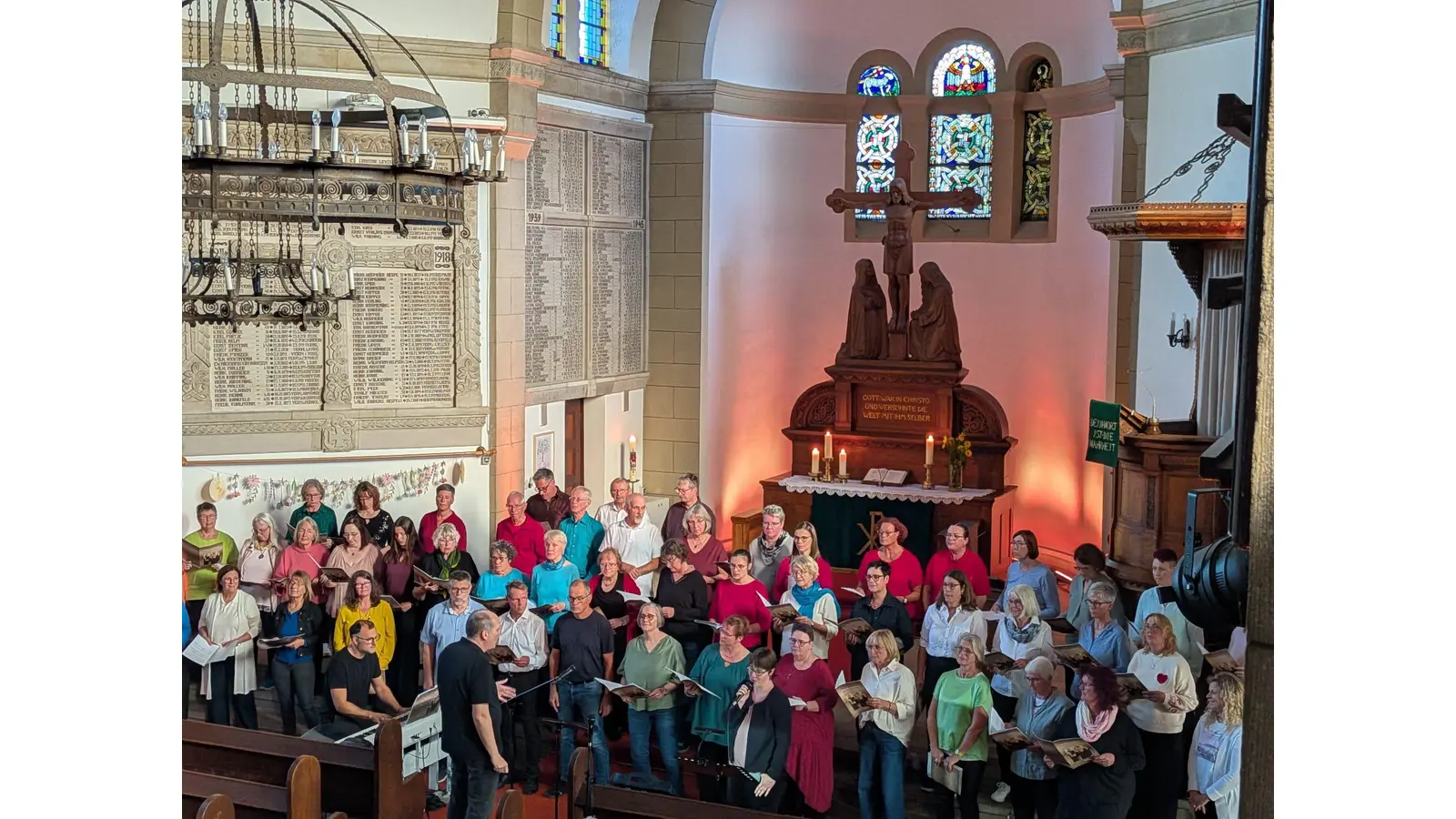 Der Gospel-Workshop endet mit einem Konzert in der Kirche in Seggebruch.  (Foto: privat)