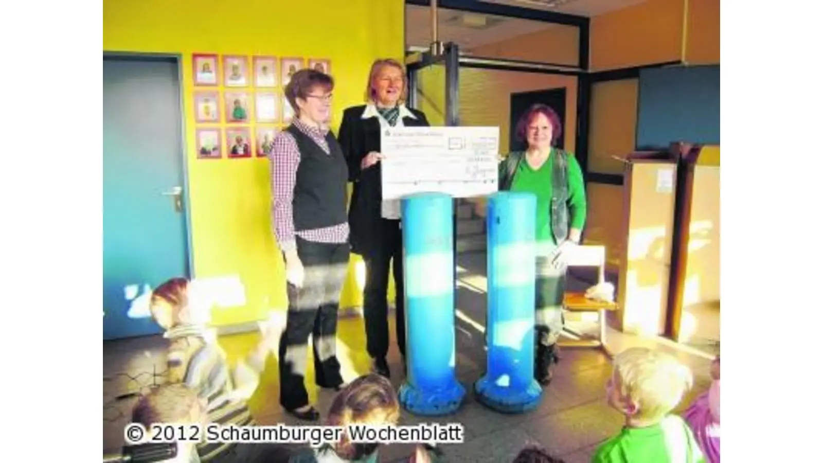 Pflegeheim spendet für Grundschüler Boxsäcke (Foto: ste)