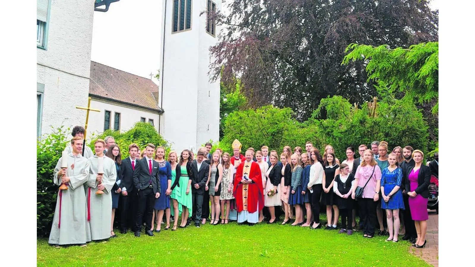 Hildesheimer Bischof firmt 34 Jugendliche (Foto: gi)