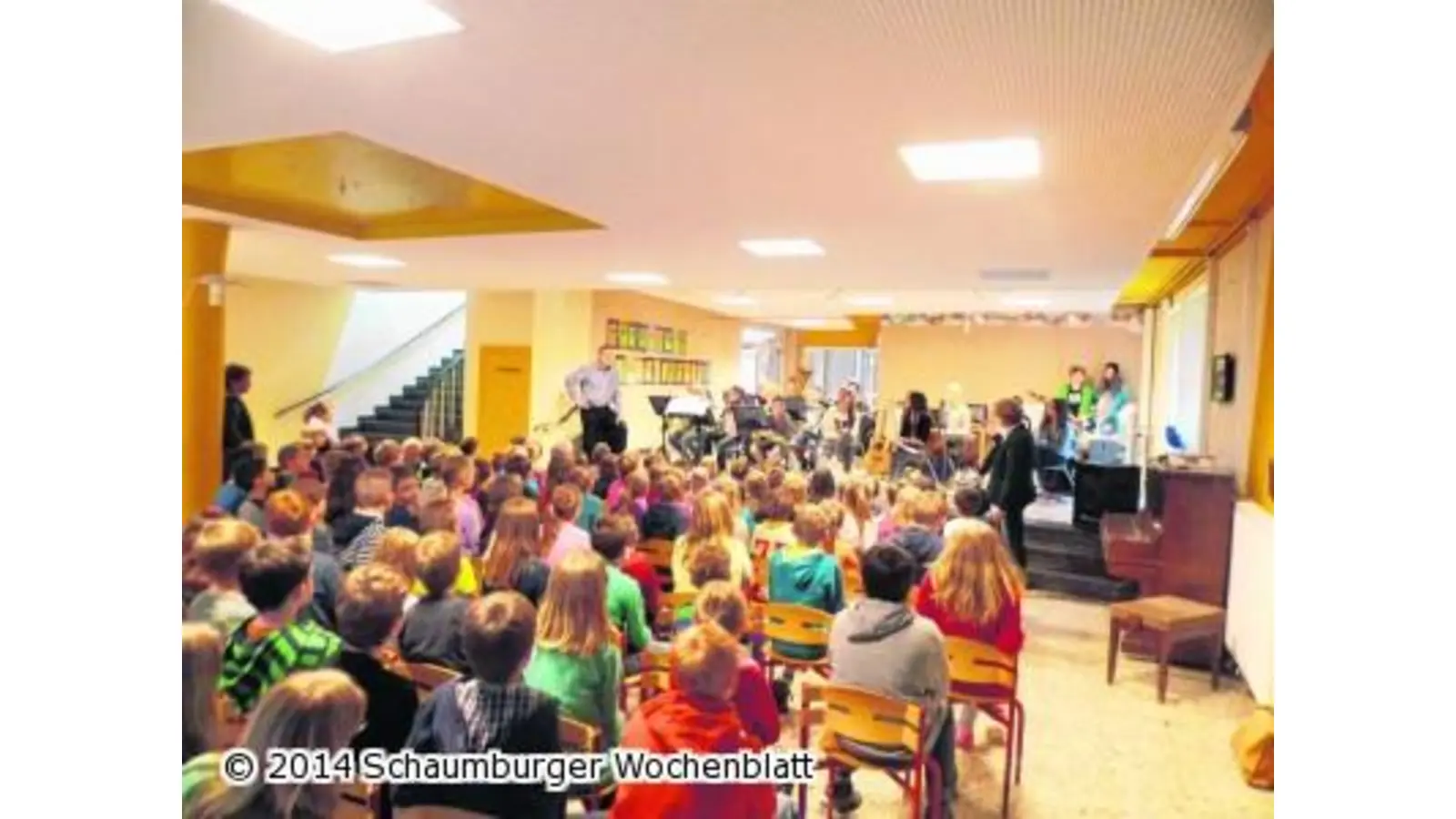 Junge Zuhörer sind begeistert (Foto: em)