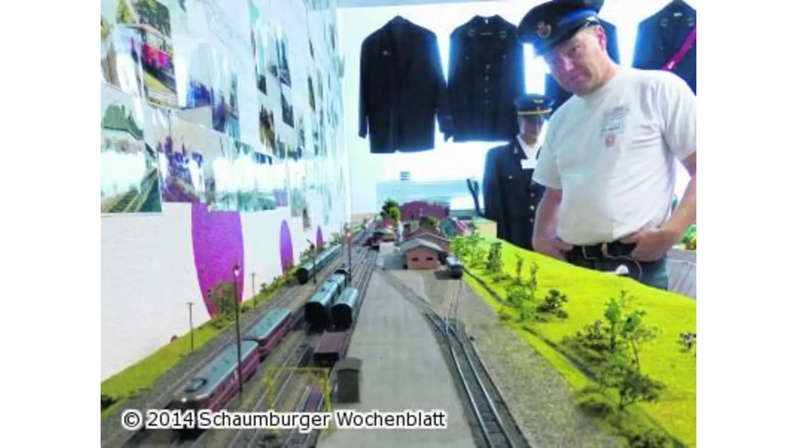 Viel Gedränge am Lauenauer Bahnhof (Foto: al)