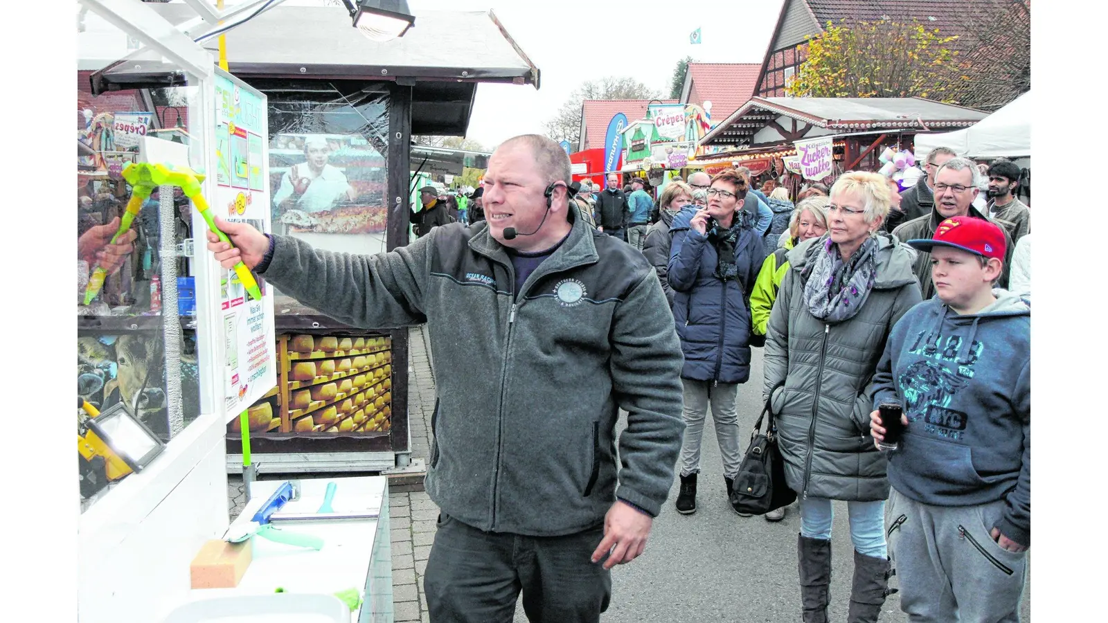 Traditioneller Markttrubel lockt (Foto: bb)