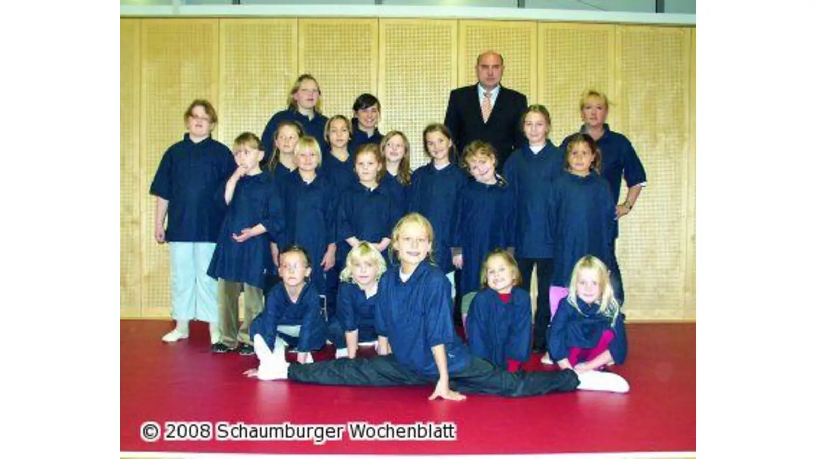 Minigarde erhalten T-Shirts (Foto: ste)