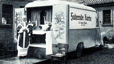 Das Foto gehört zur Ausstellung und zeigt einen Kapellenwagen zur Missionierung.  (Foto: privat)