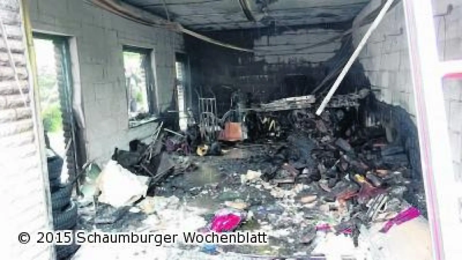 Flammen zerstören Garage in Pohle (Foto: al)