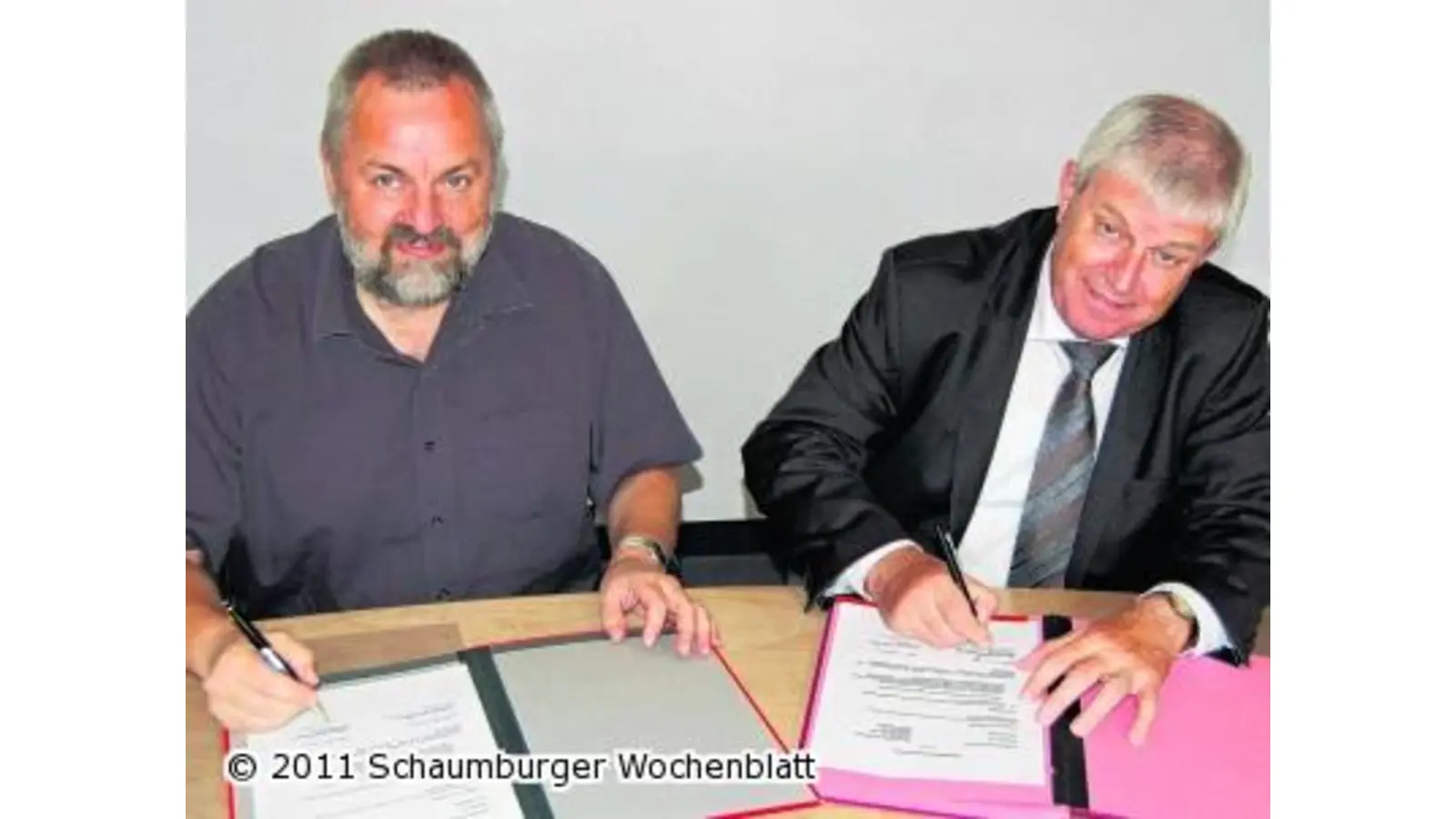 Tischtennis-Kreisverband und die Sparkasse setzen Kooperation fort (Foto: la)