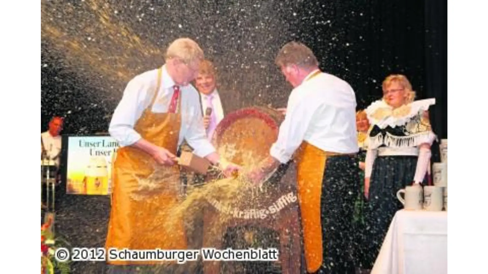 Der Bürgermeister geht baden (Foto: bb)