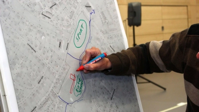 Schon seit mehreren Jahren ein Thema: Die Neugestaltung des Freibadgeländes und des Jahnplatzes.  (Foto: tau)