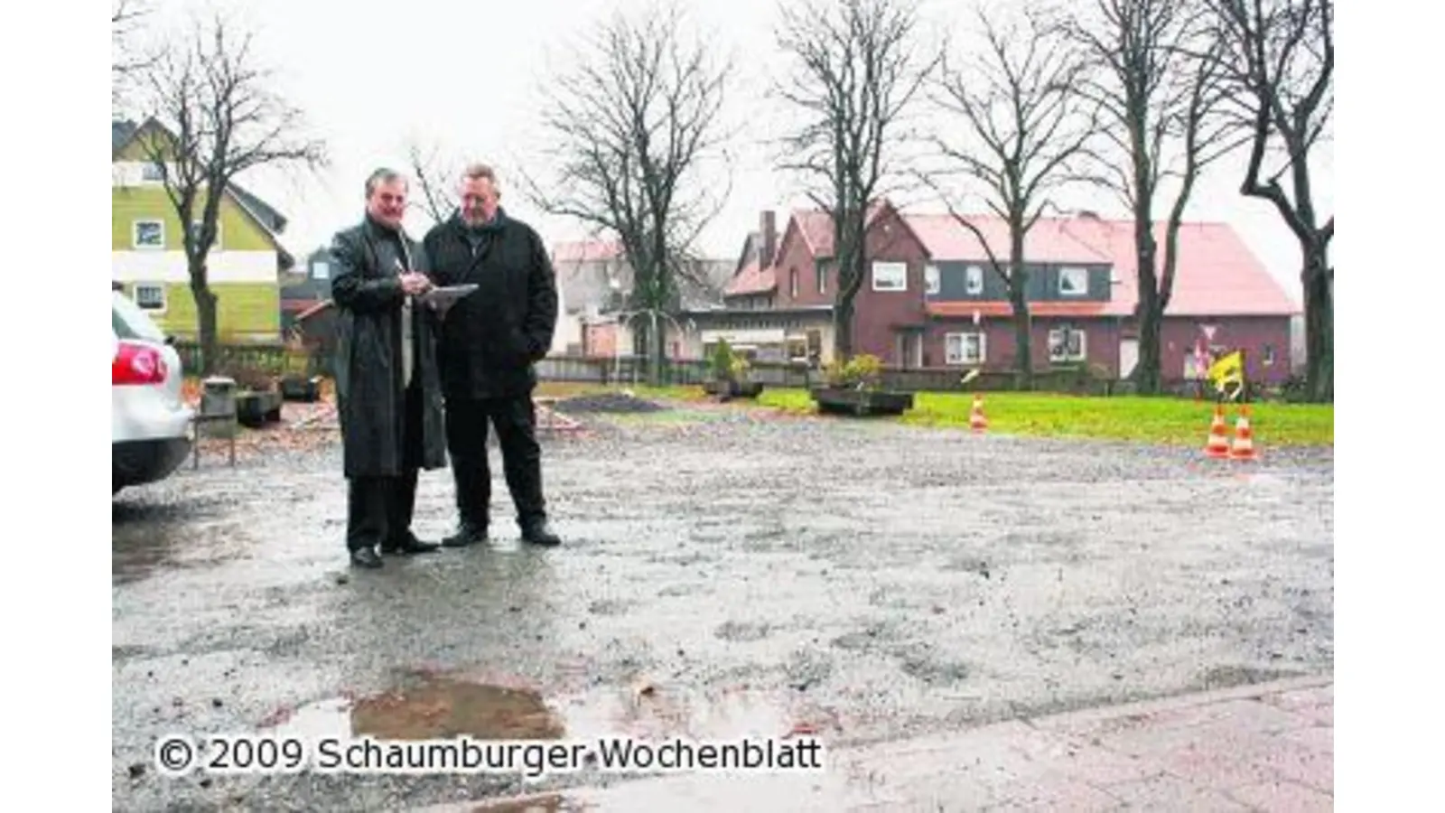 Dorfplatz wird für zahlreiche Veranstaltungen präpariert (Foto: tt)