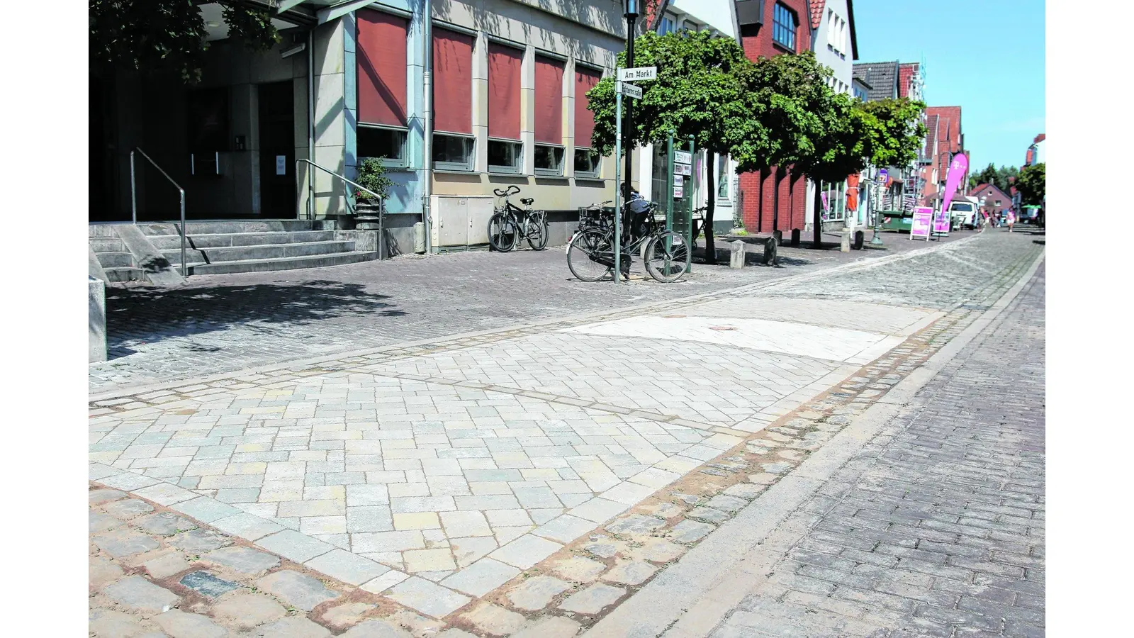 Austausch zu den neuen Musterflächen (Foto: bb)