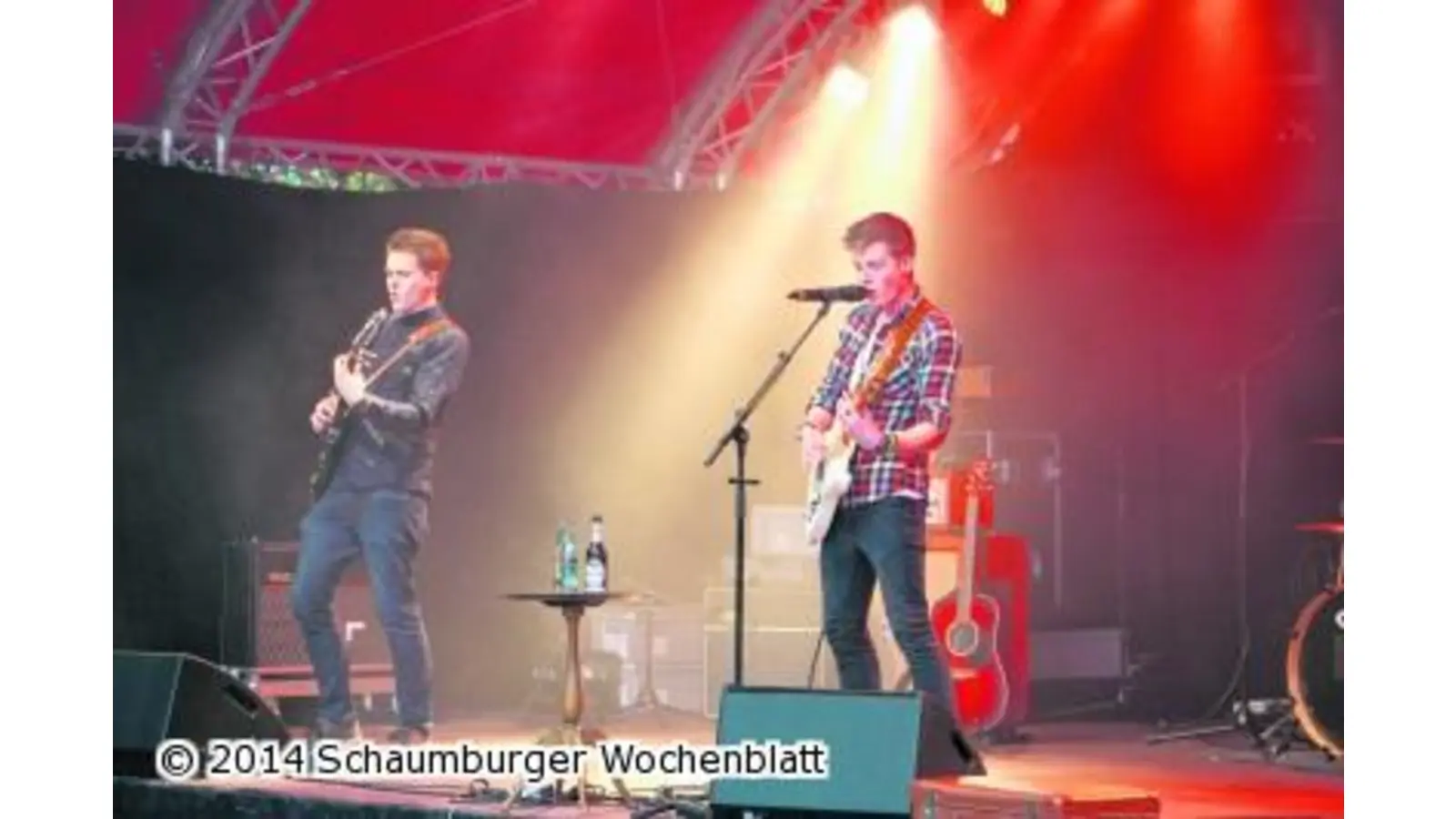 Festival bringt Menge auch bei Regen zum Hüpfen (Foto: jl)